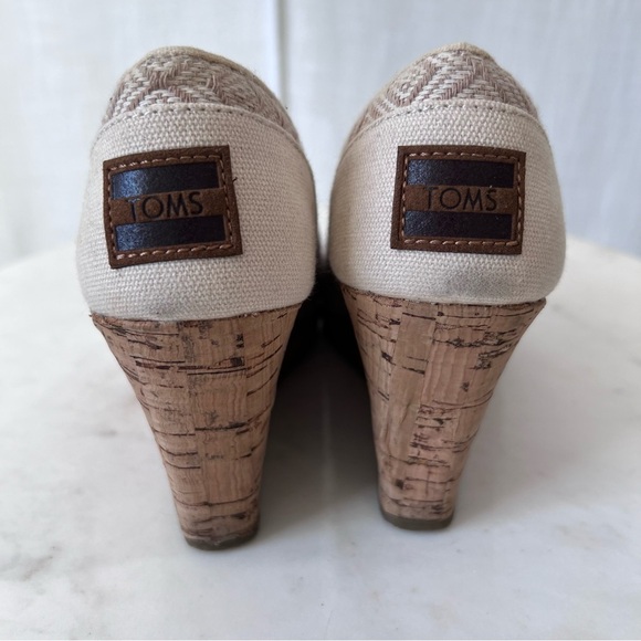 TOMS Classic Tan Fabric Cork Wedges Shoes Sandals Size 6.5 - Picture 4 of 7